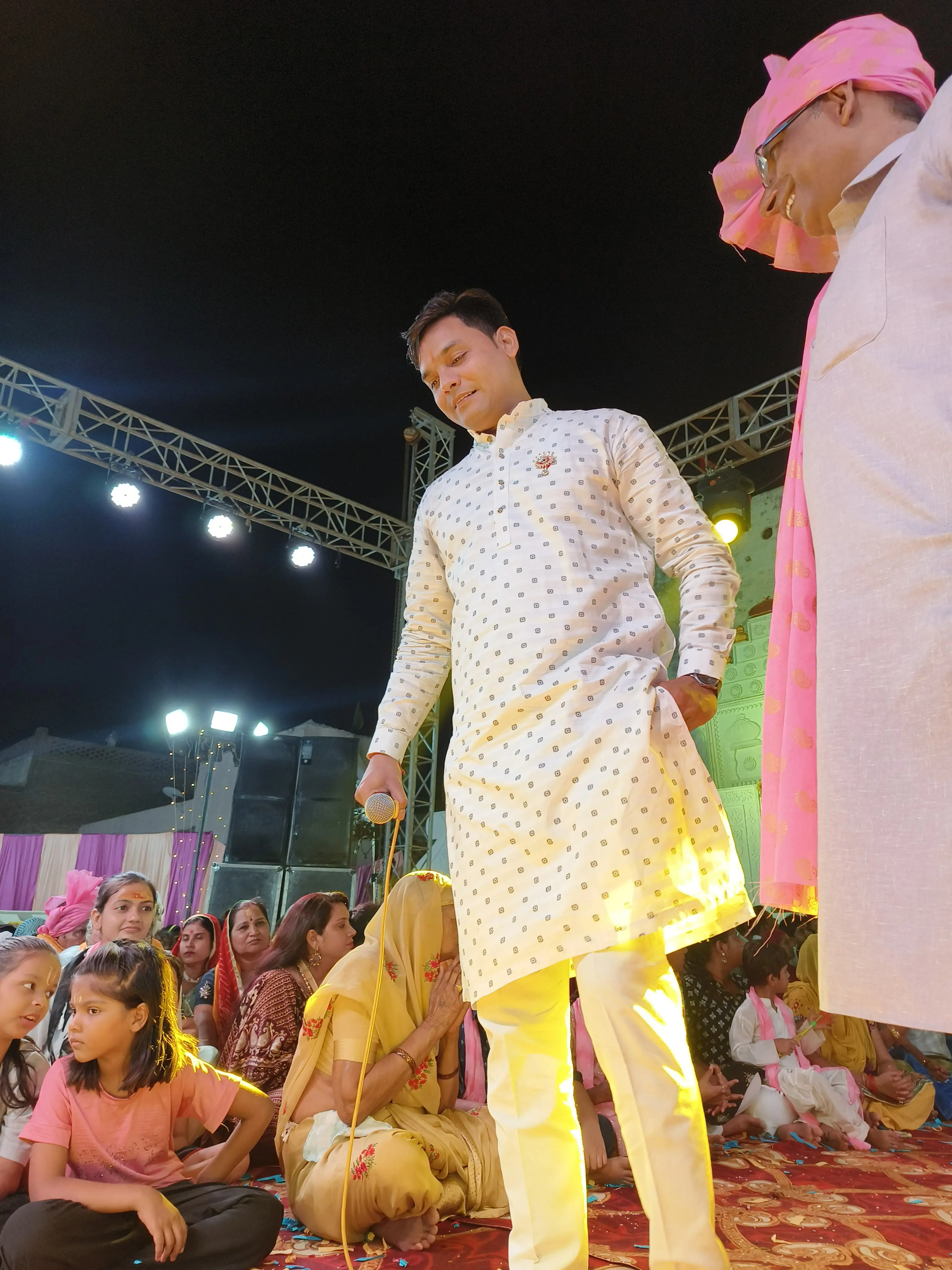 मनीष शर्मा भजन गायक पुरस्कार - Best Bhajan Singer Award Faridabad