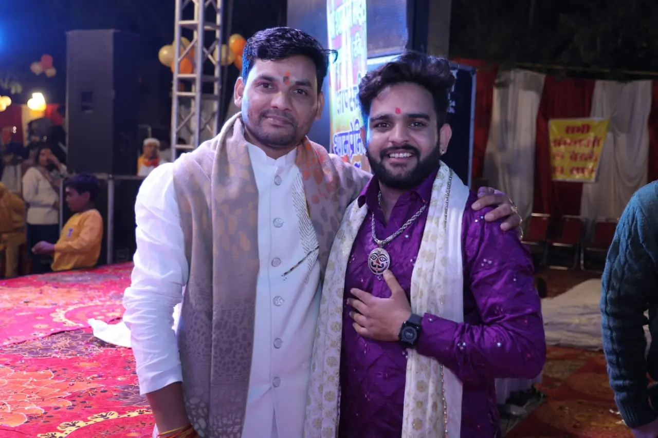 मनीष शर्मा लाइव परफॉर्मेंस स्टेज - Live Performance Bhajan Singer